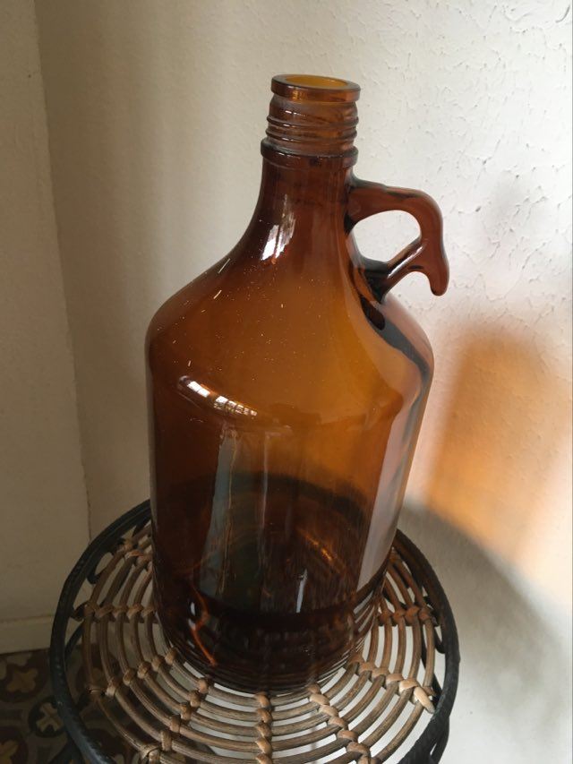 Amber bottle with handles