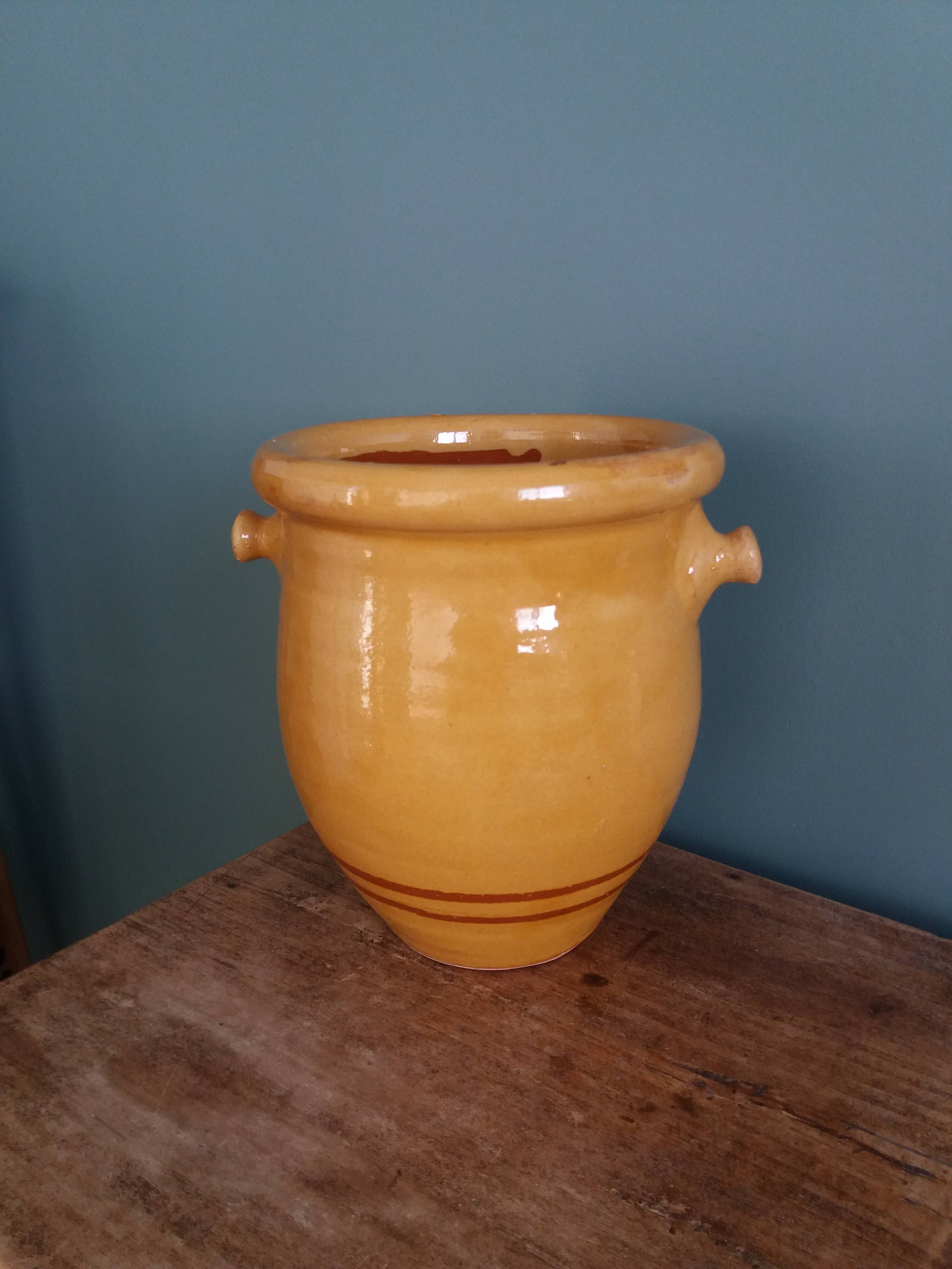Provencal pottery terracotta jar