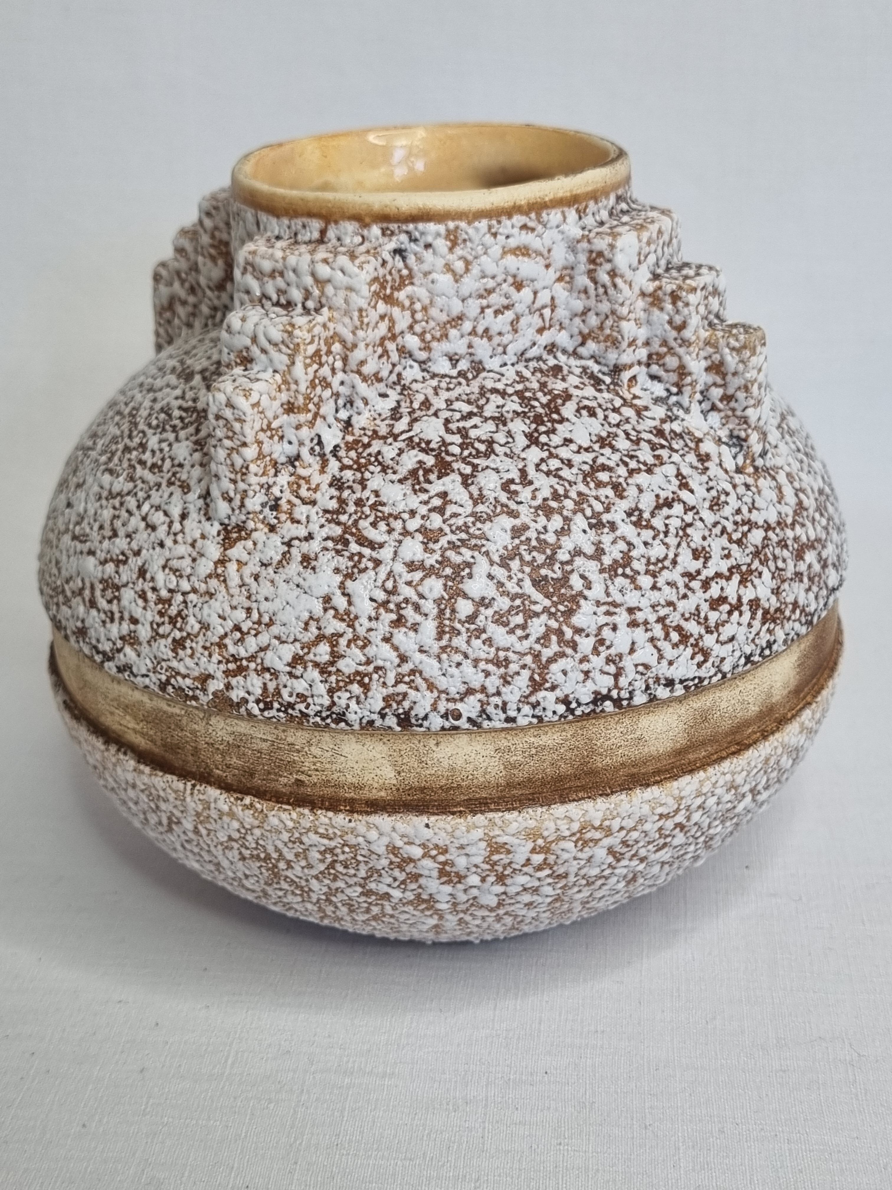 Art Deco ball vase, in tense enamel, 30s