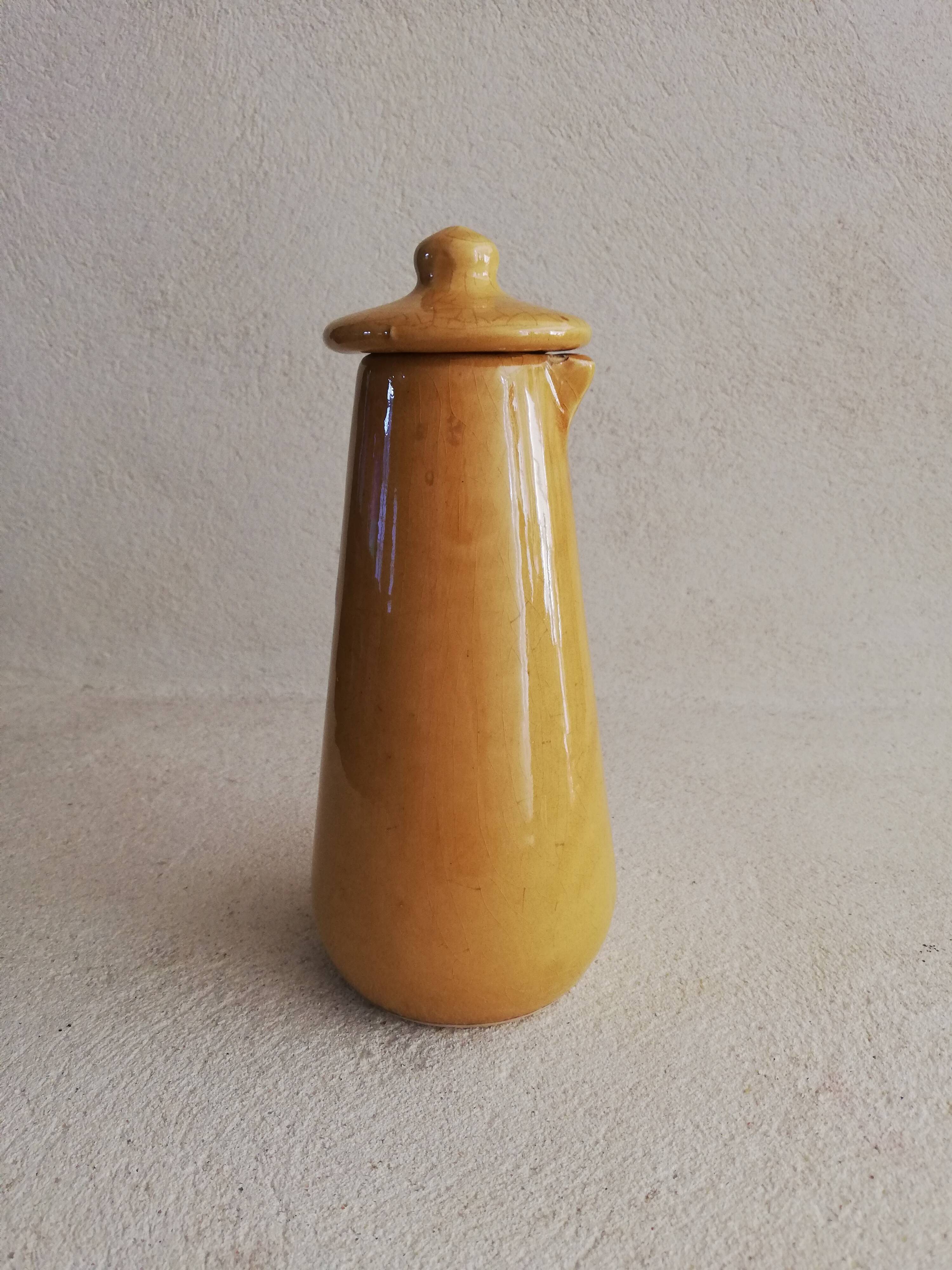 Glazed ceramic oiler