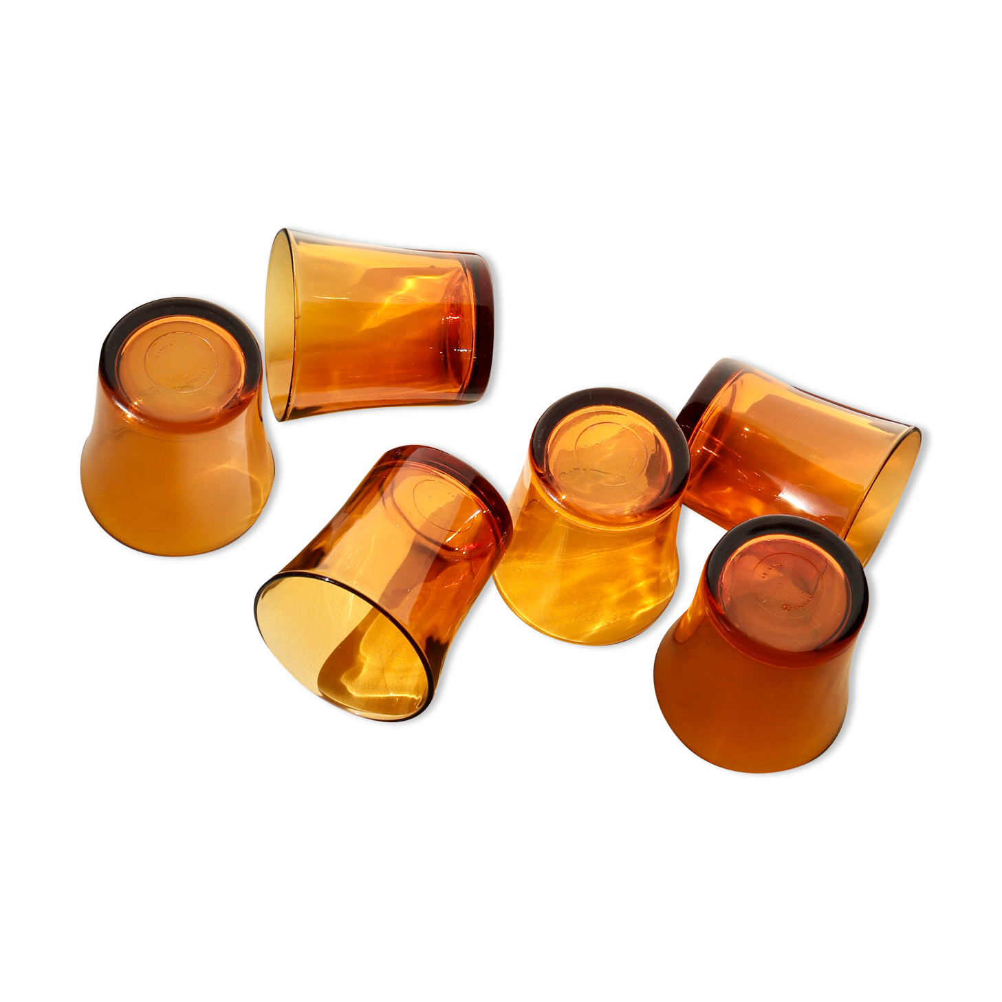 6 verres en verre ambré