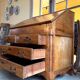 Secretary, sloped desk in walnut, 18th century ☐ 97.5 x 62 cm