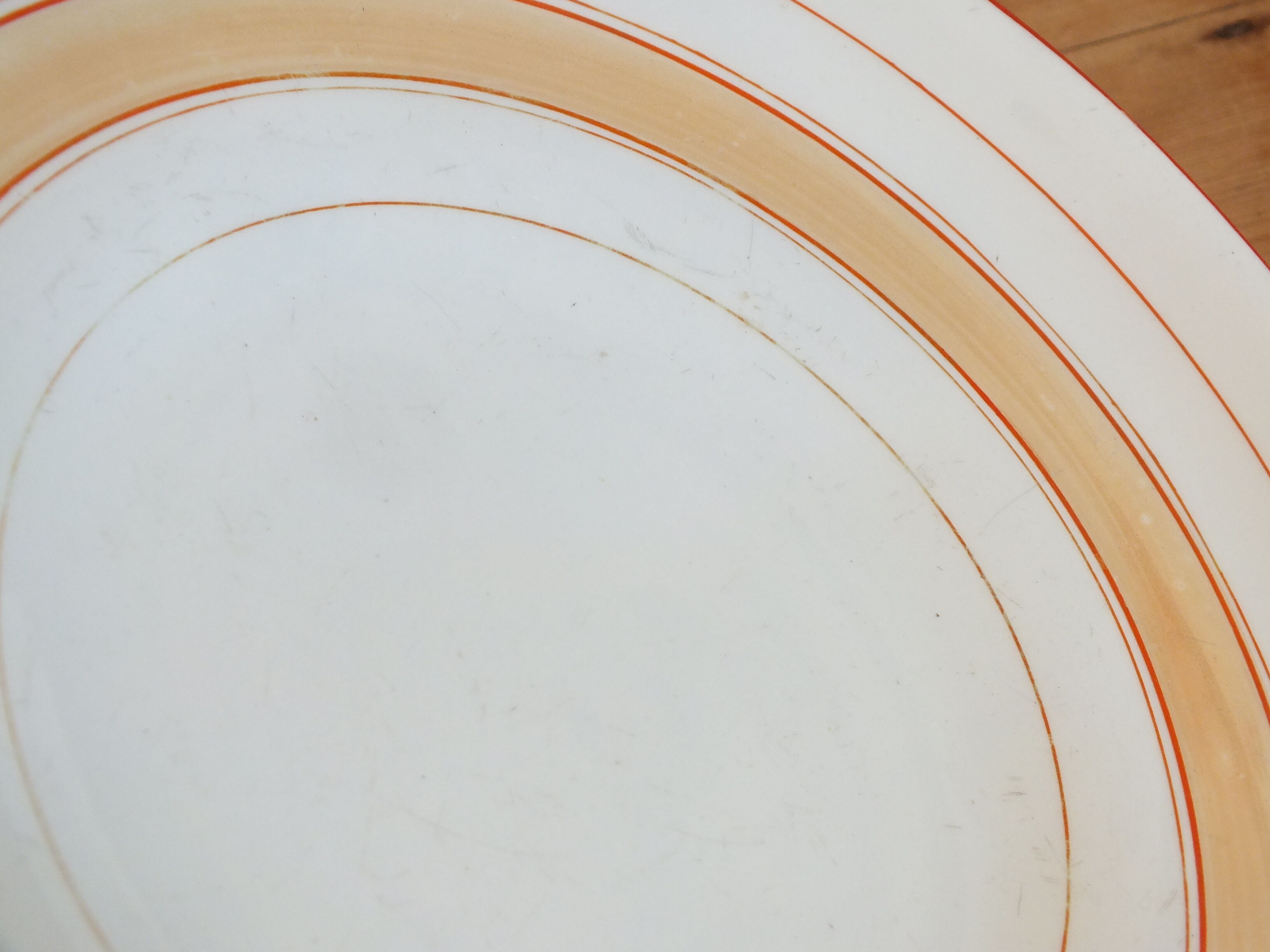 Large cup display Boch Frères Kéramis