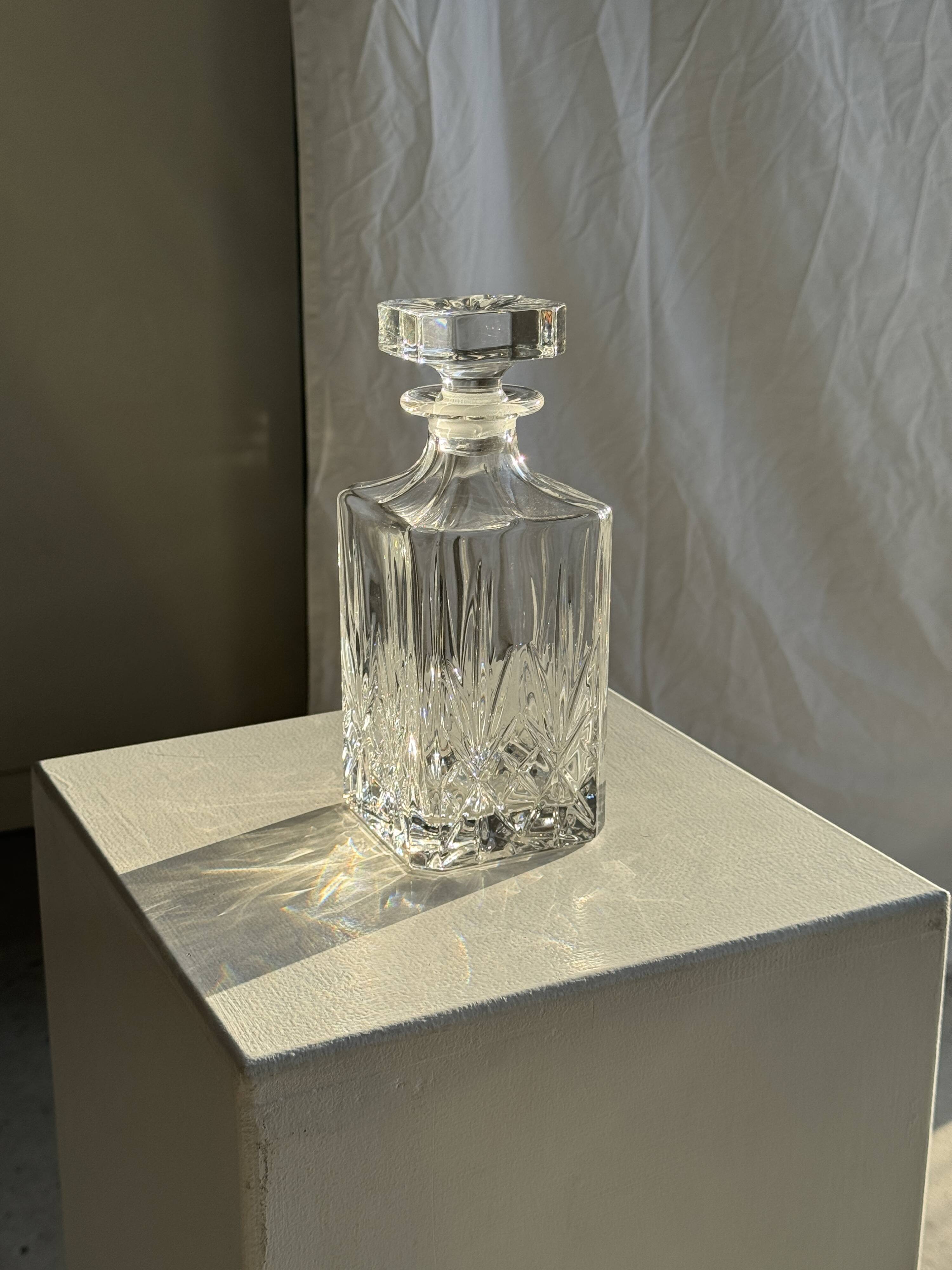 Carafe à whisky motifs pointes de diamant en cristal H23