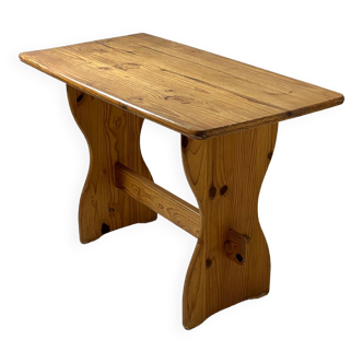 Vintage 70's pine table