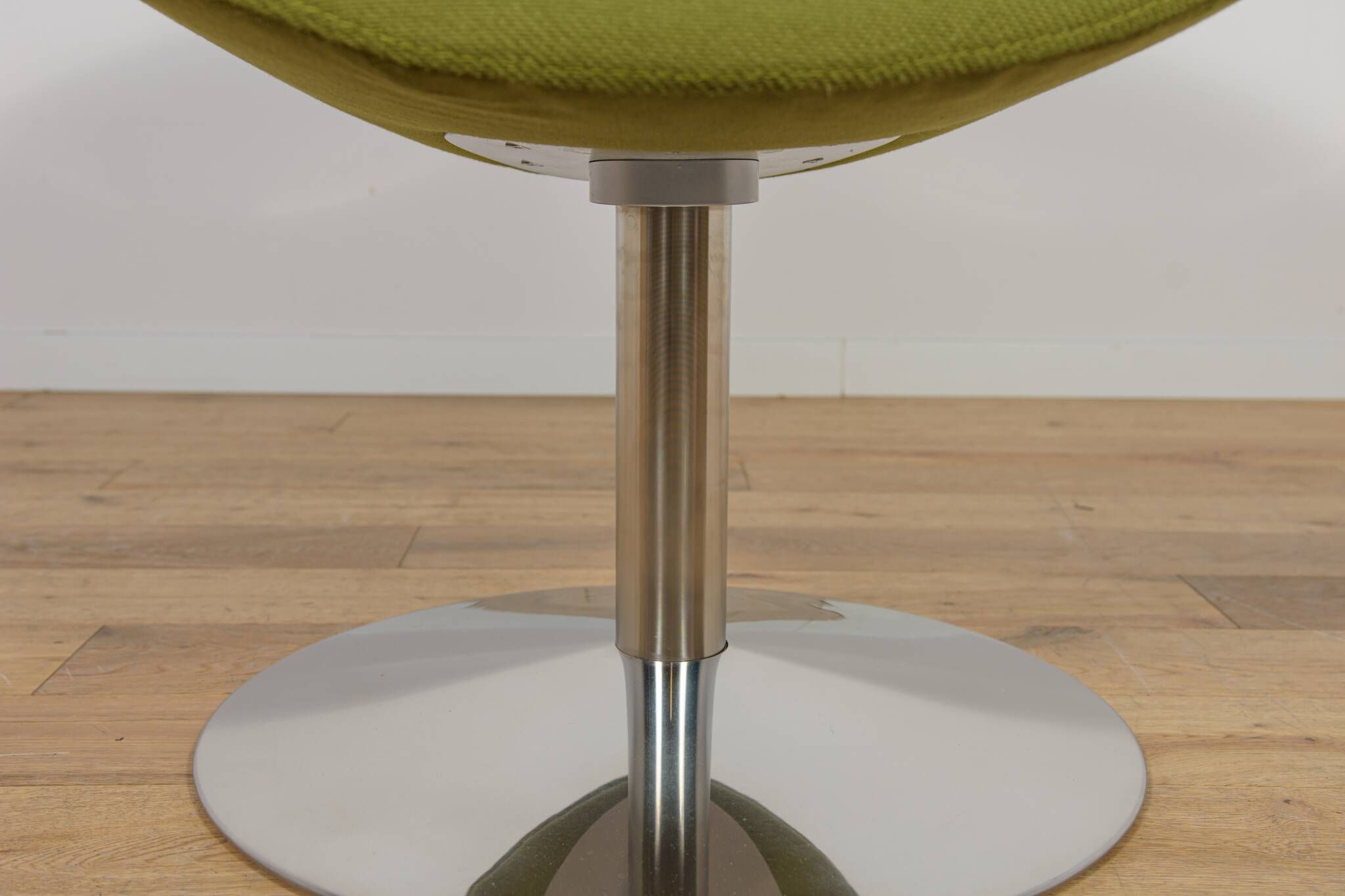 Model EJ 96 „Apollo” Armchair by Peter Hjort Lorentzen & Johannes Foersom