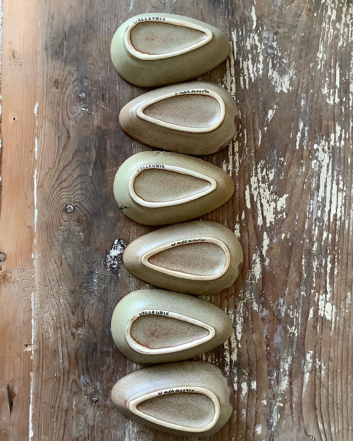 Vallauris avocado cups