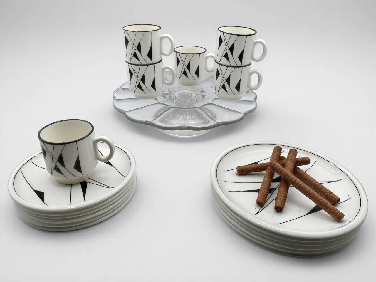 Boch Belgium / Art Deco / Coffee & Cake Set / 18 pieces
