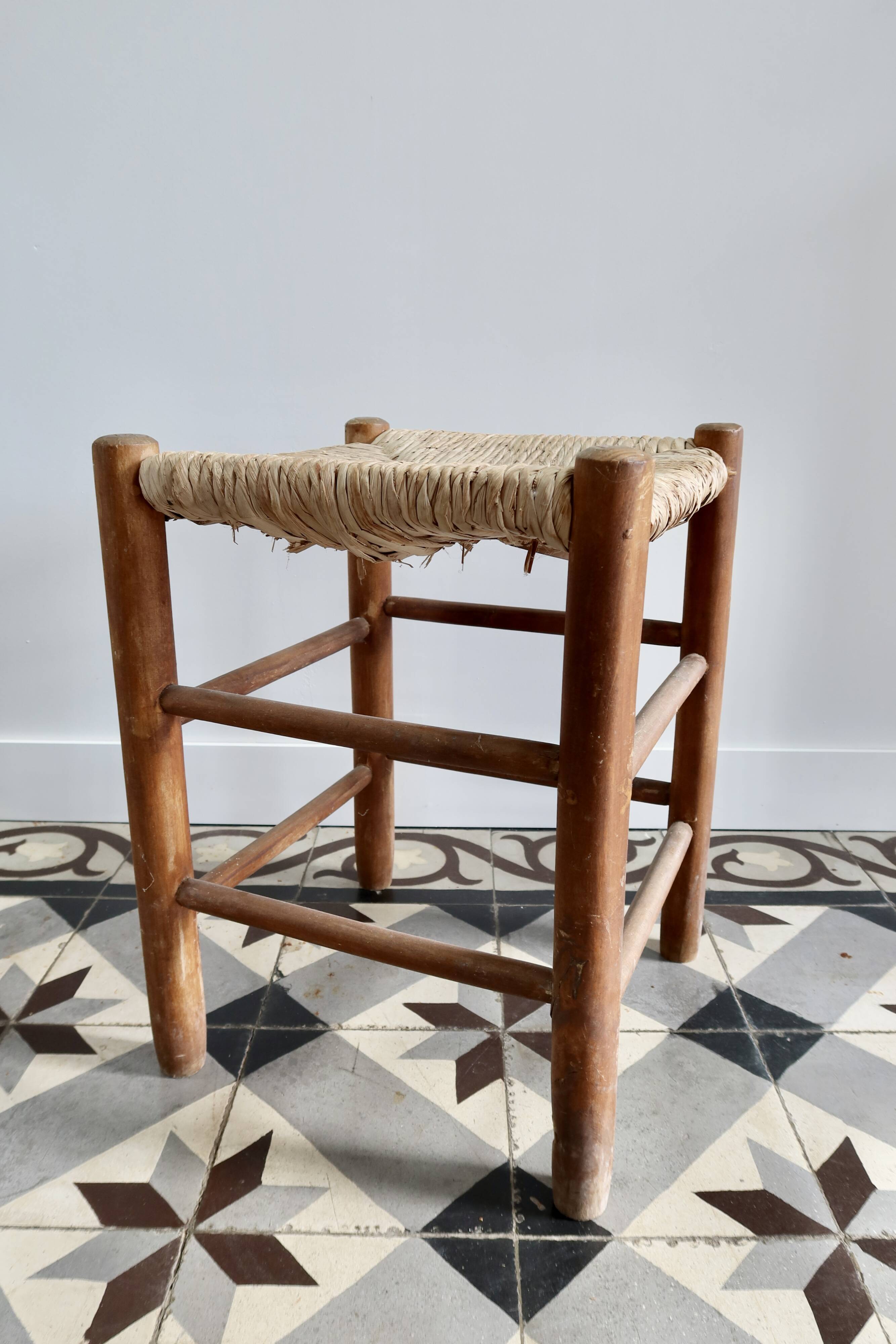 Vintage low wooden stool – Woven straw seat