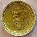 Gien earthenware cheese or dessert service