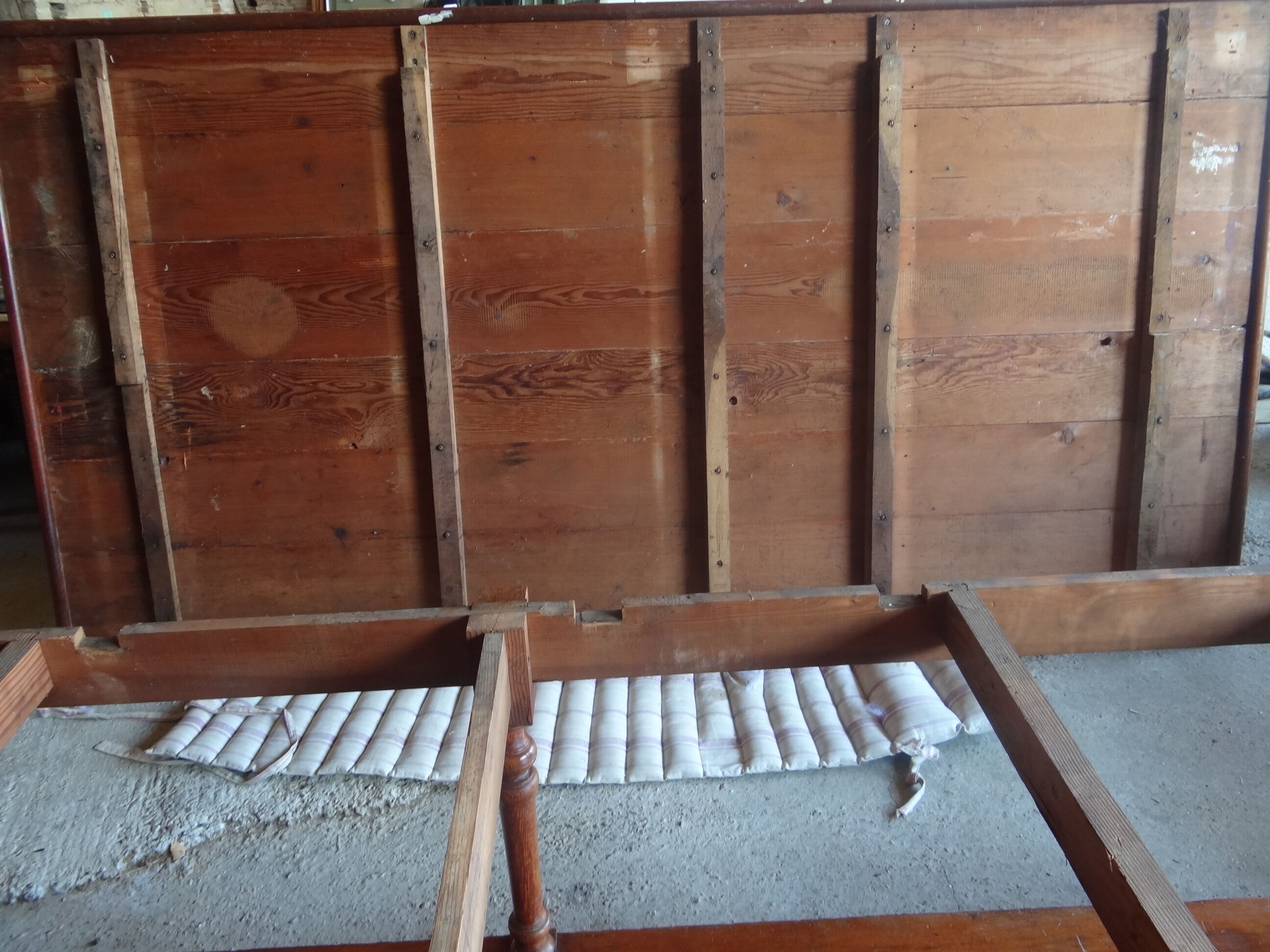 Draper's furniture late 19th