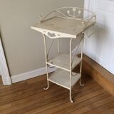 Iron apparatus table
