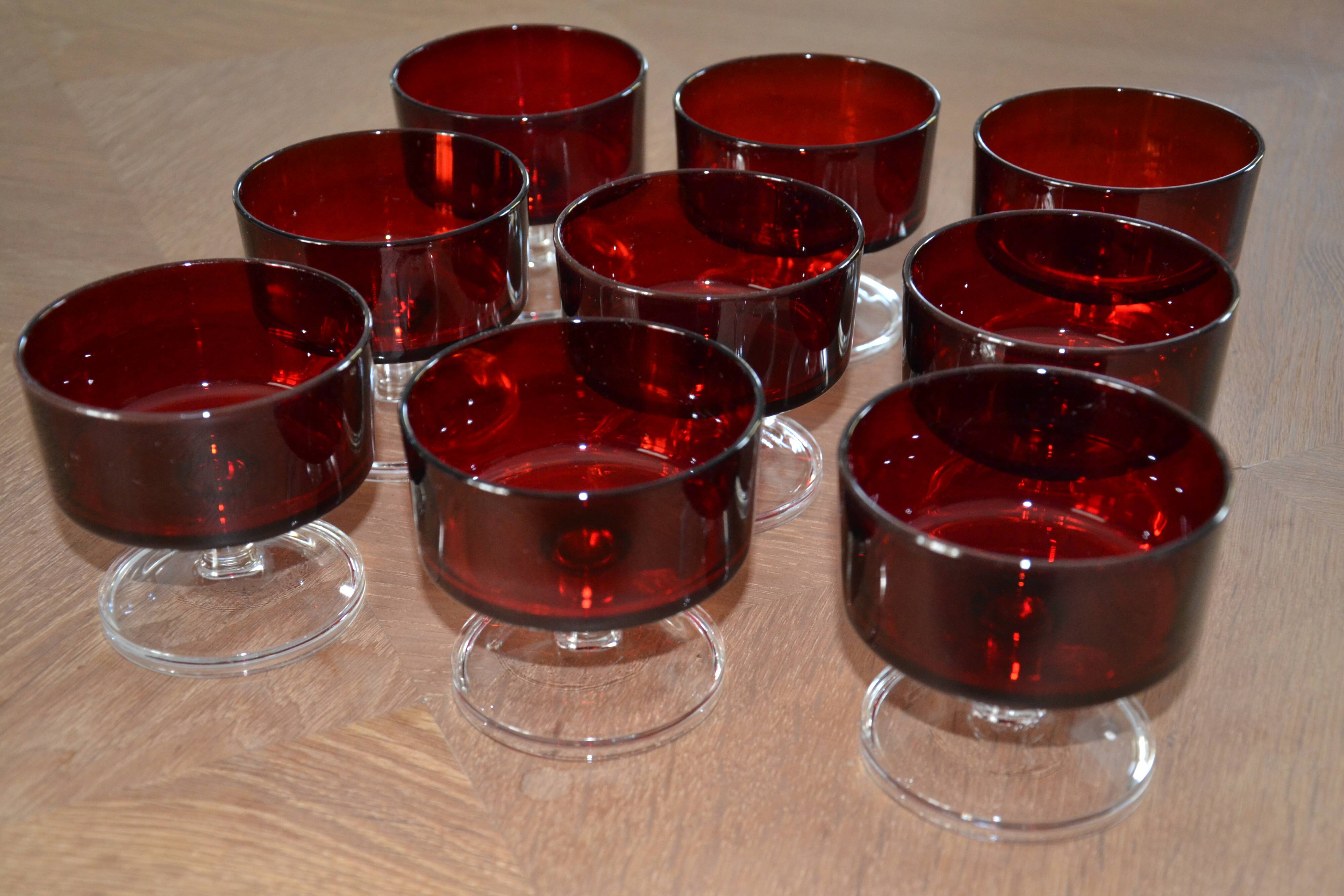 9 champagne glasses Model Sweden Luminarc