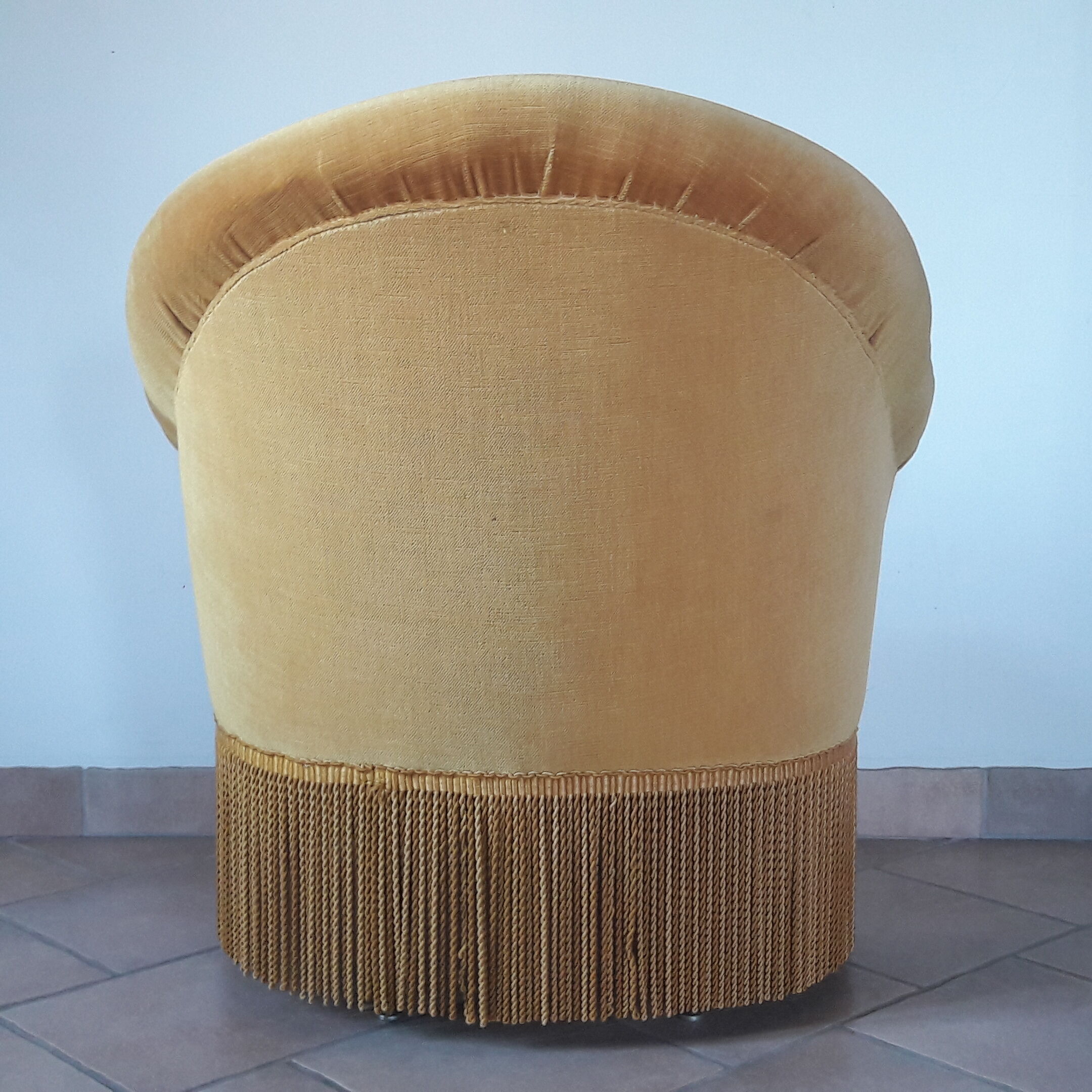 Toad velvet Chair