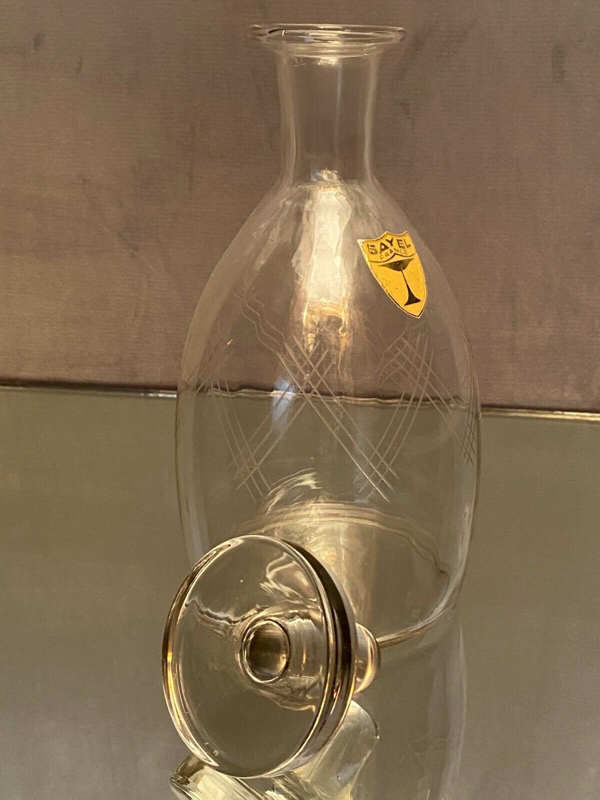 Mid-XXth carafe in cut glass signed Bayel new condition