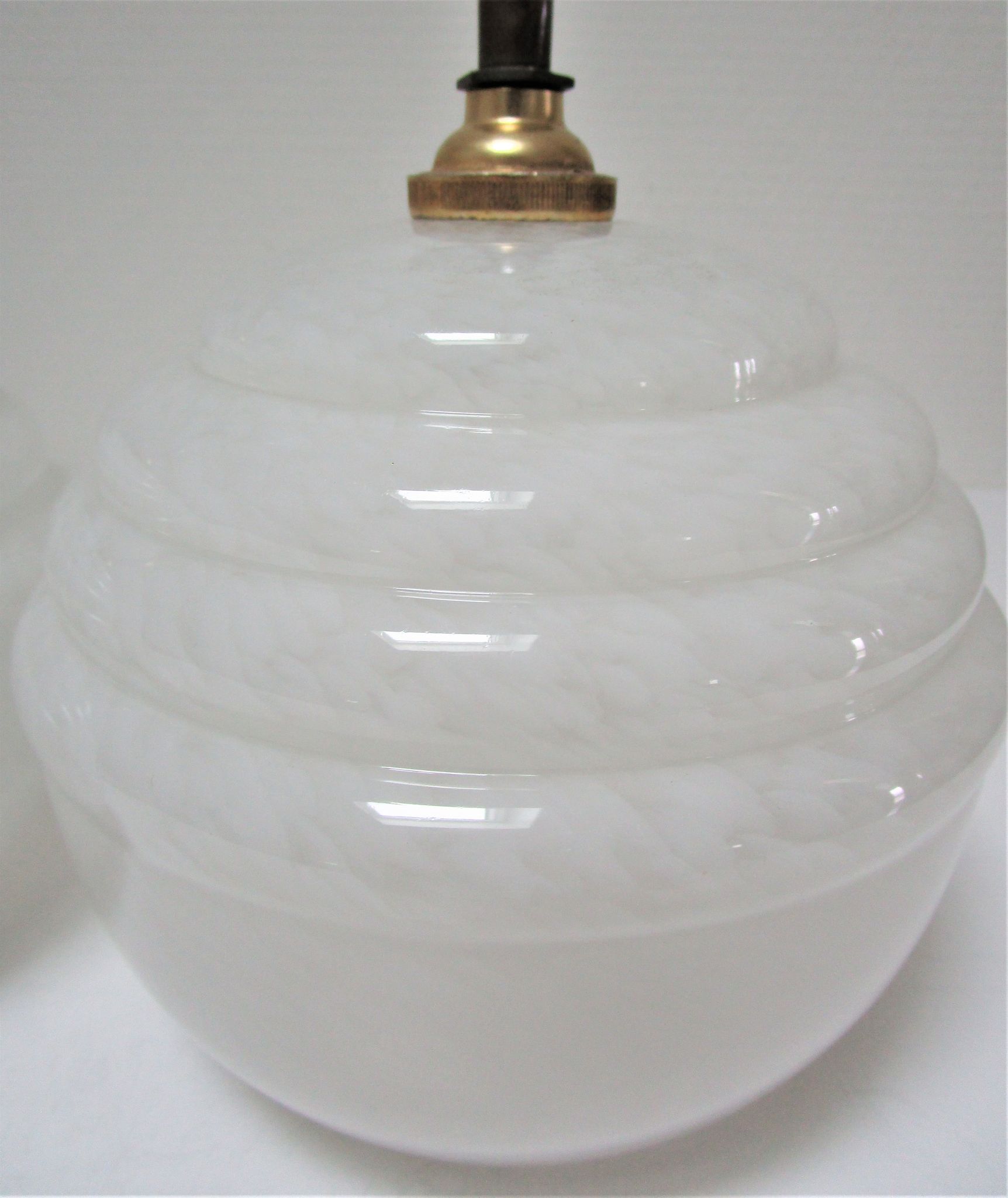 Pair of porcelain sconces brass glass of clchy white art deco