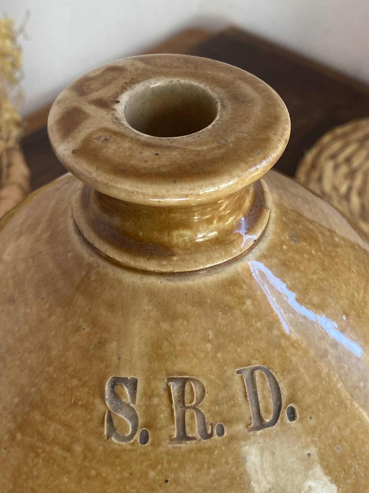 Two-tone stoneware jar, SRD, England