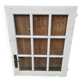 Glass window