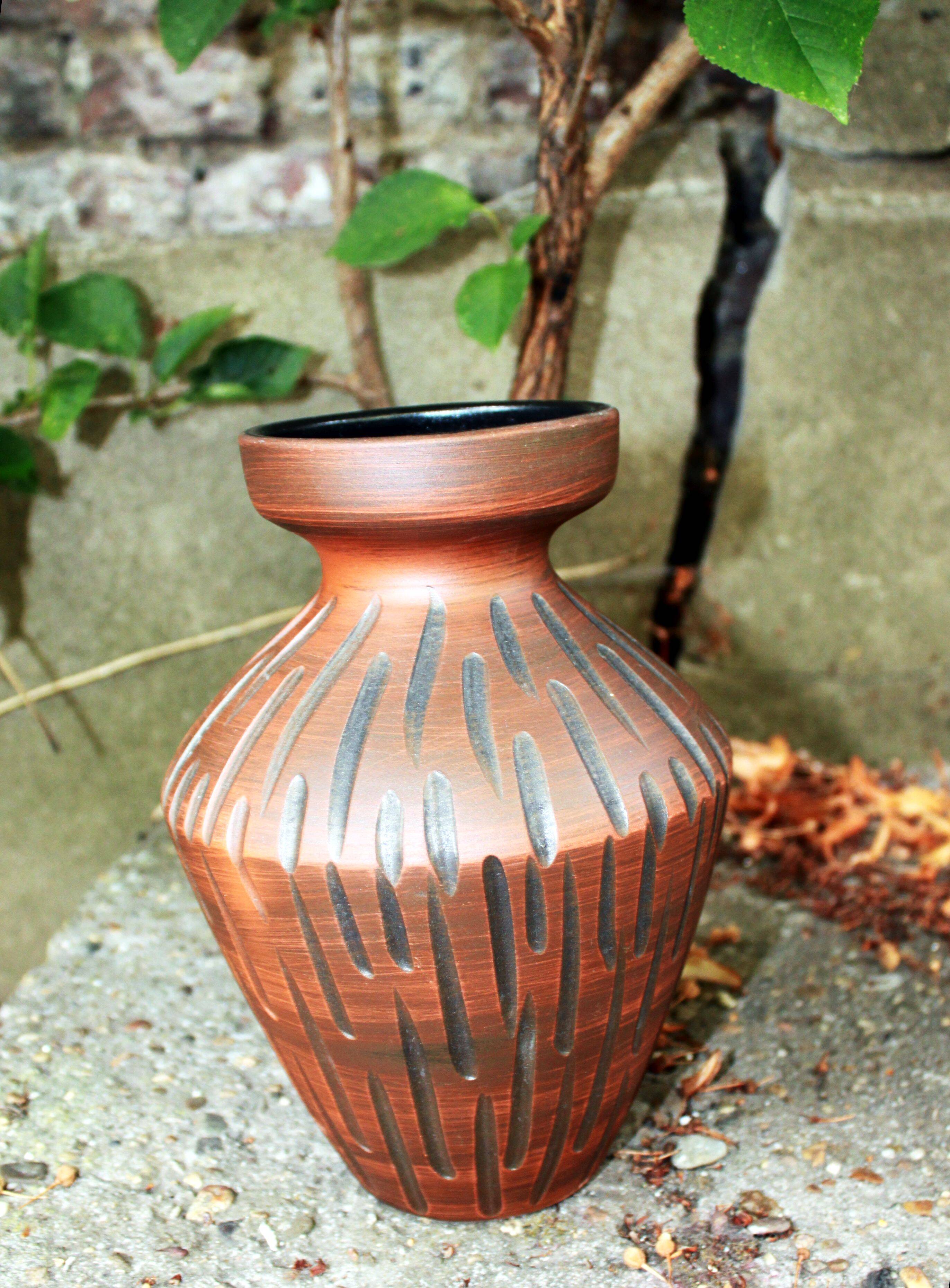 Ilkra Eldelkeramik vase, red clay, 60.