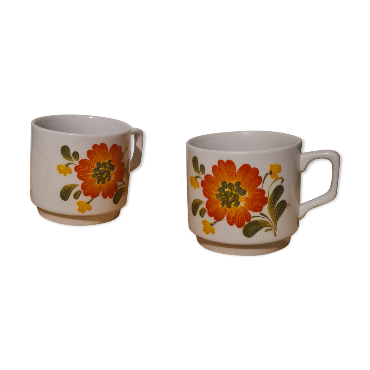 Duo of Italian porcelain mugs