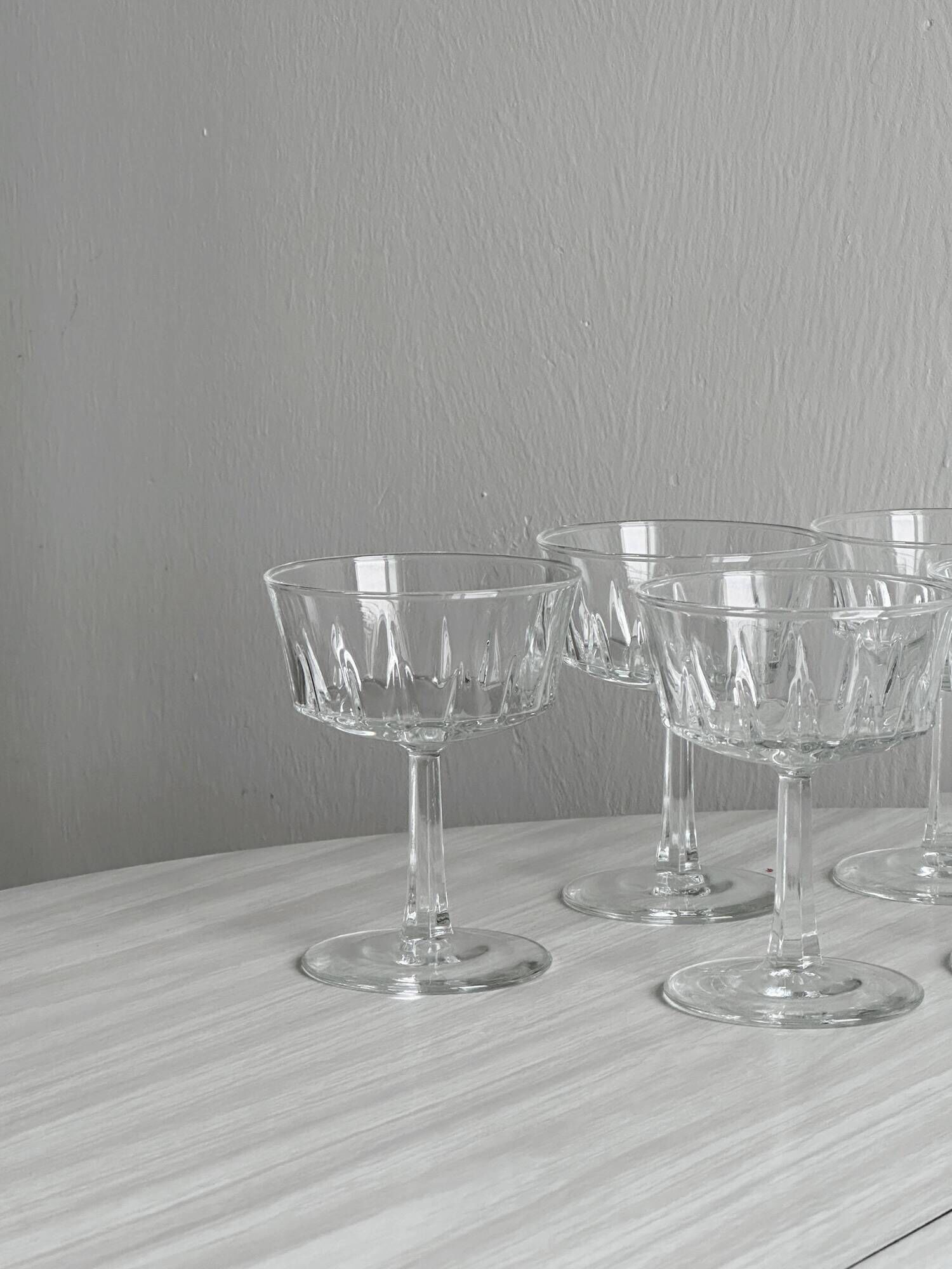 Set of 6 vintage glass cups for ice cream or champagne