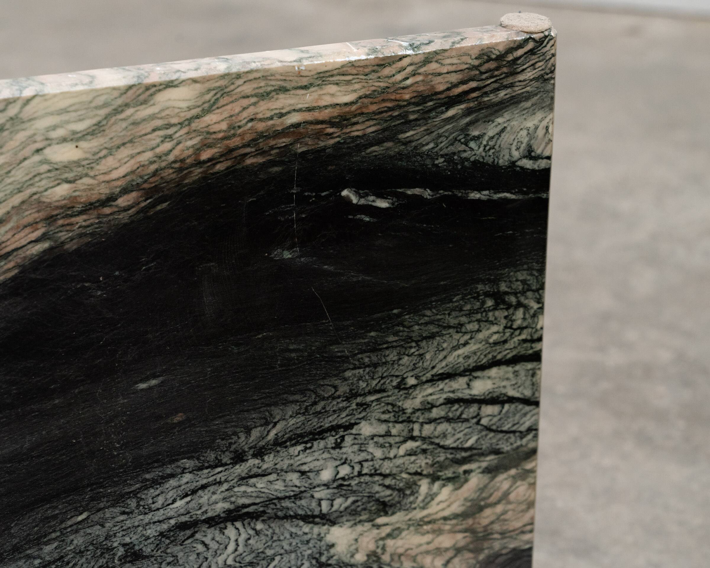Vintage coffee table in Cipollino marble, 1970.