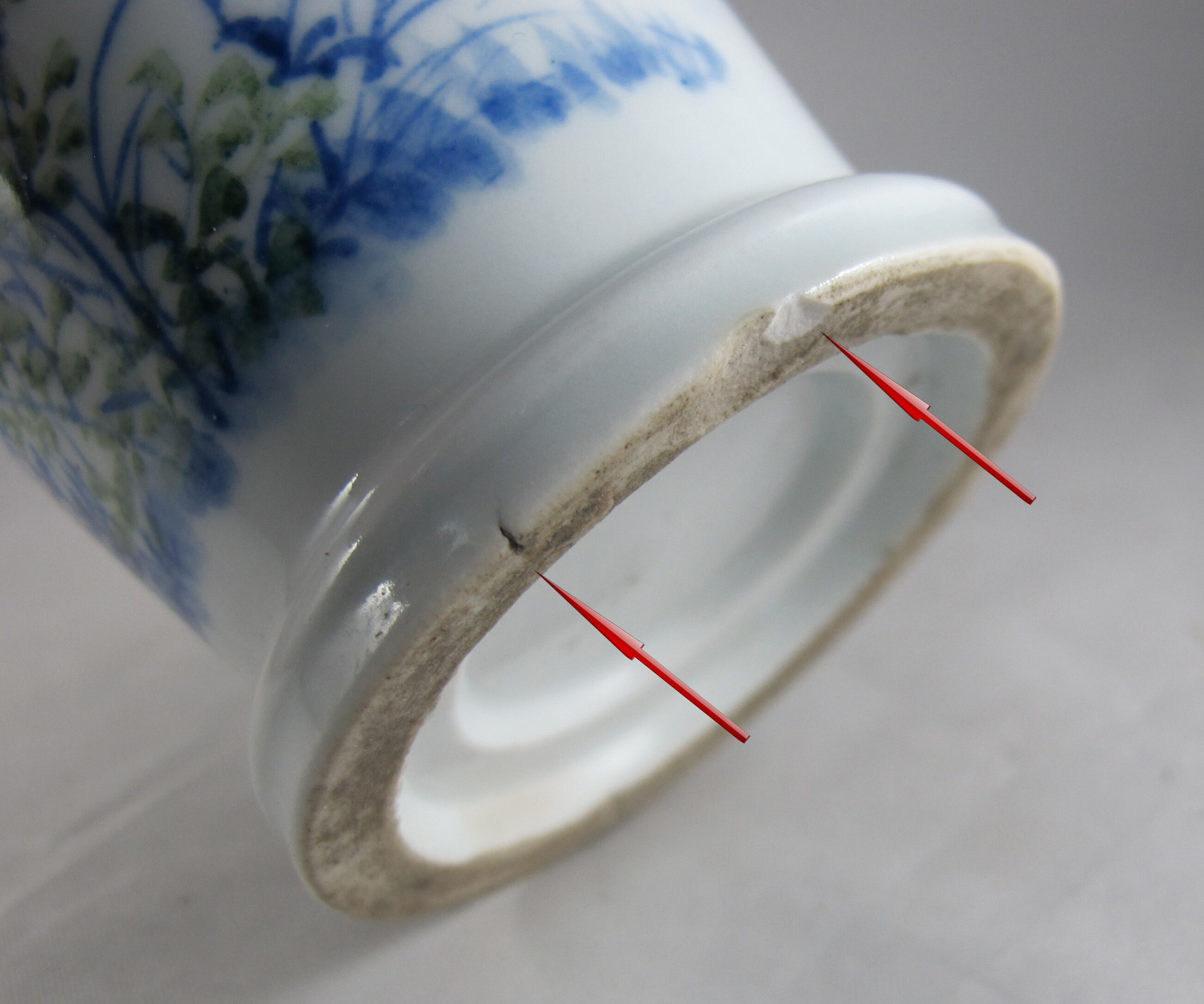 Pair of chinese or japanese vases 19th century