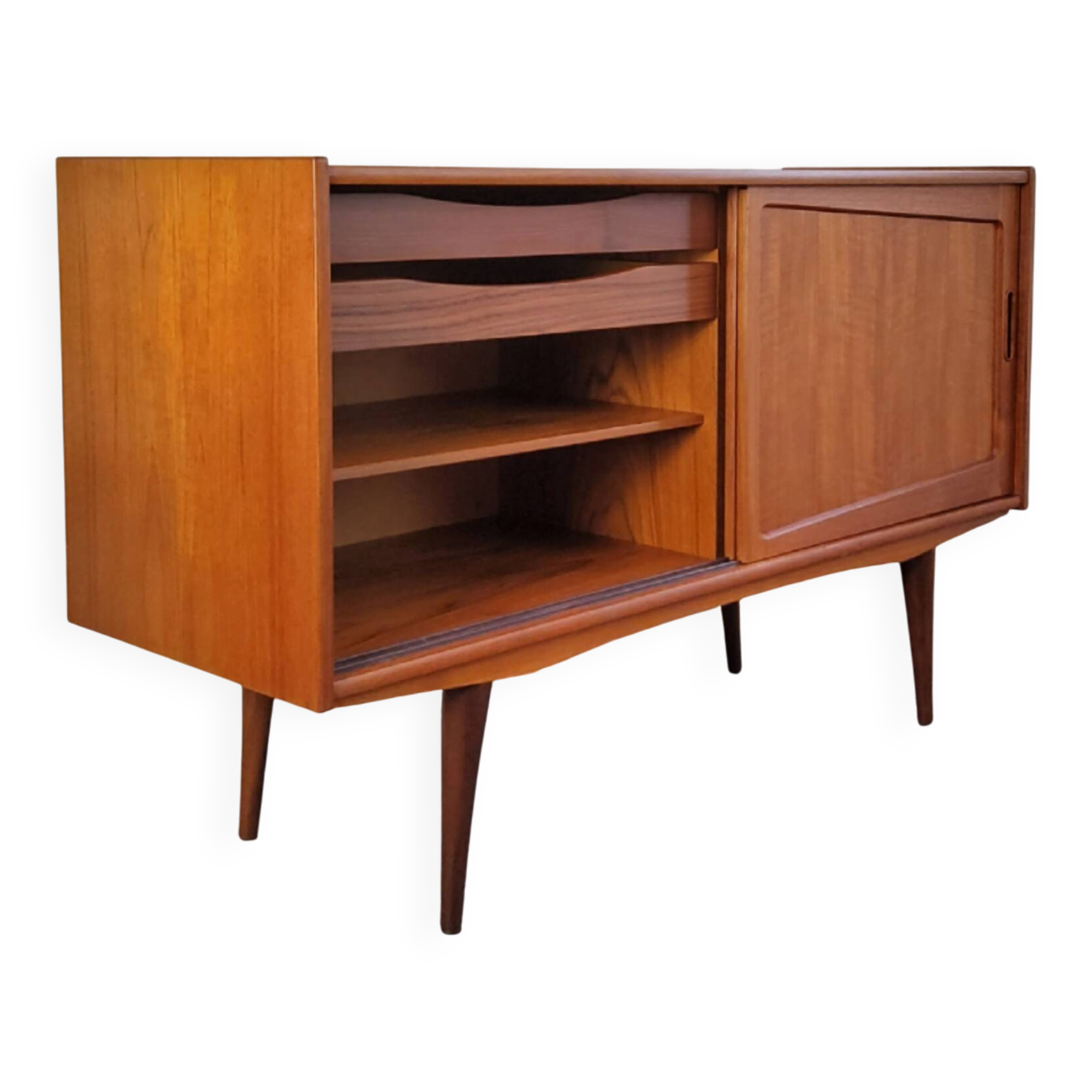 Scandinavian sideboard with sliding doors and drawers - teak