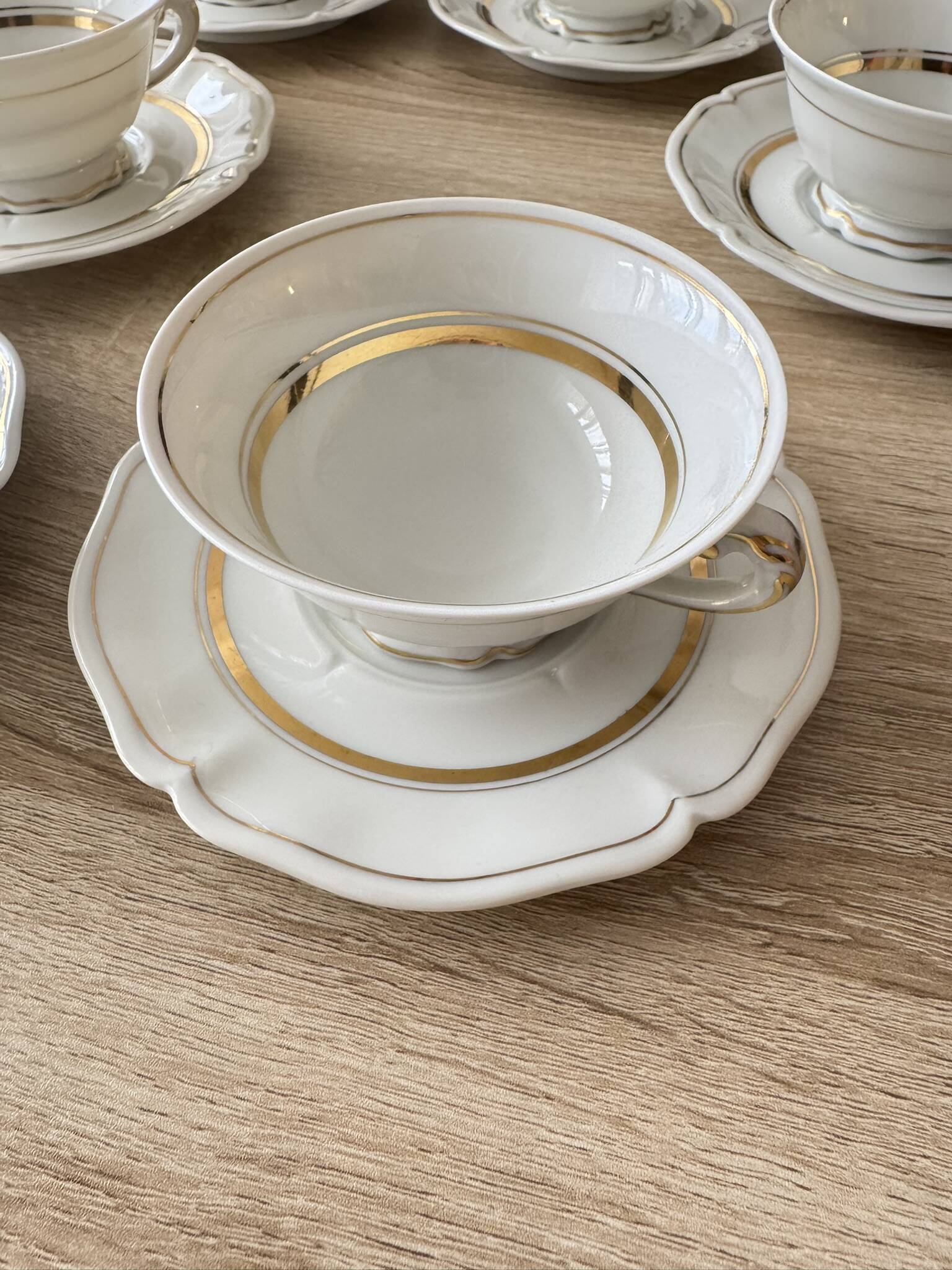 12-piece vintage coffee service from the Royal Limoges factory.