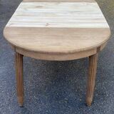 Renovated round Art Deco dining table, extendable, made of solid oak, 213cm.