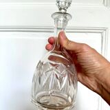Small carafe and its chiseled glass stopper