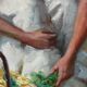 Portrait d'une fille avec des fleurs par Alfredo Mompo Roca.