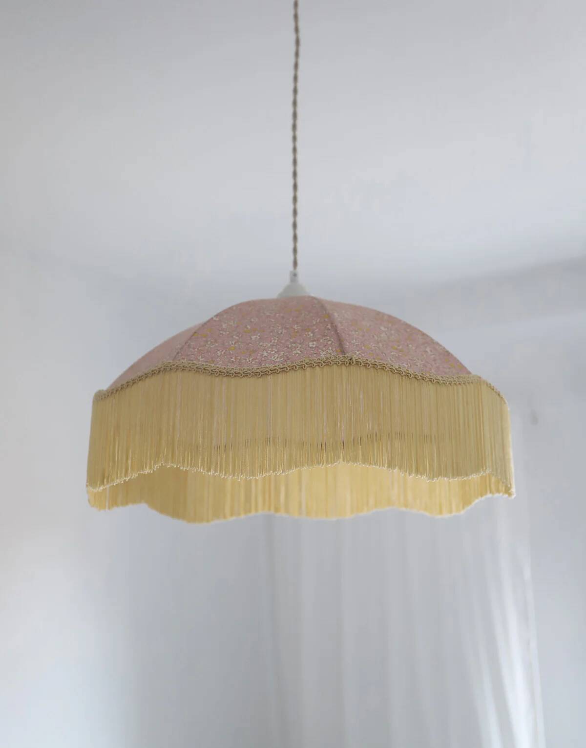 Suspension vintage parapluie imprimée avec franges D45 cm