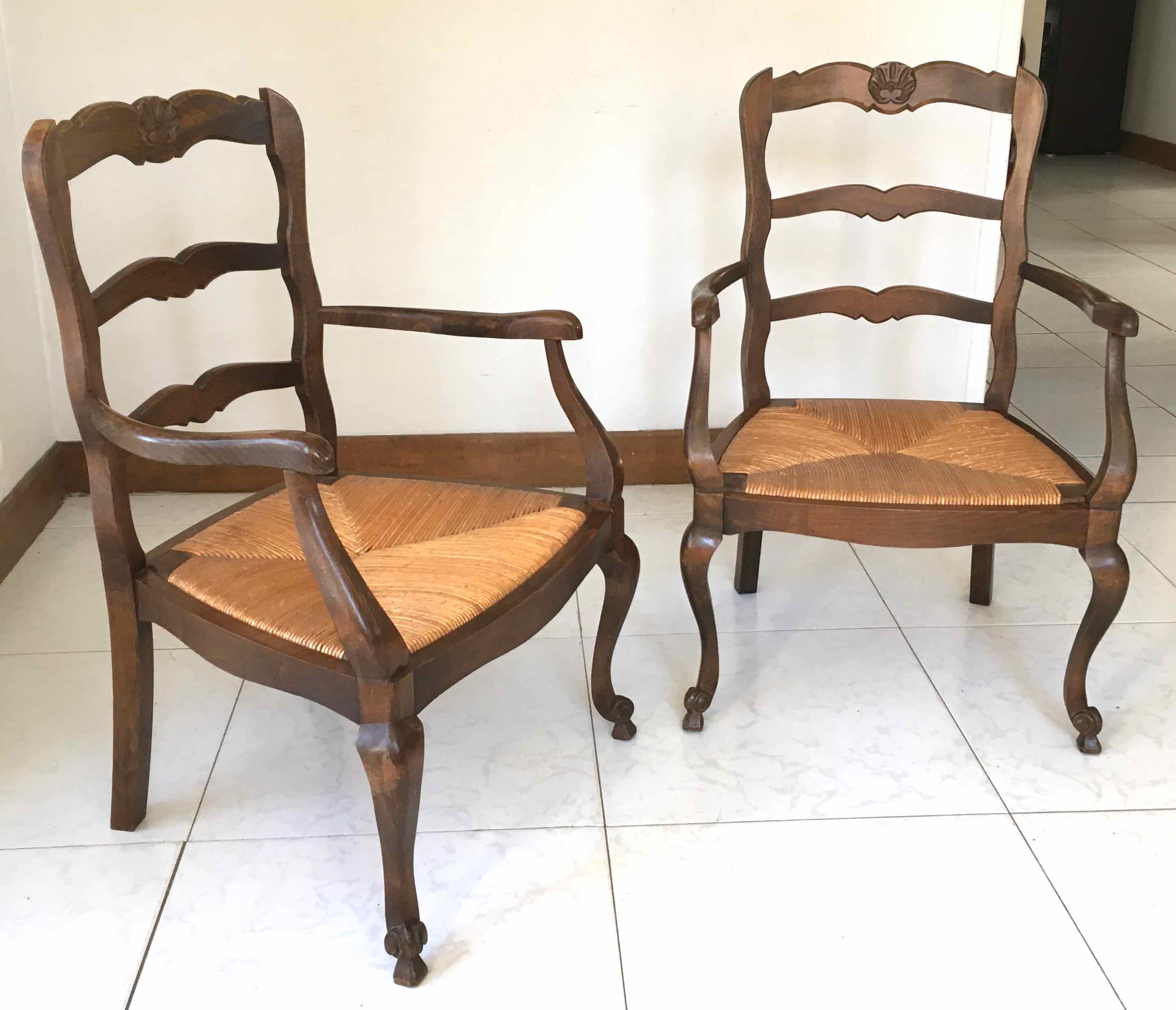 Pair of Provencal mulched armchairs Louis XV style