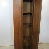 Corner, furnished to high angle pine