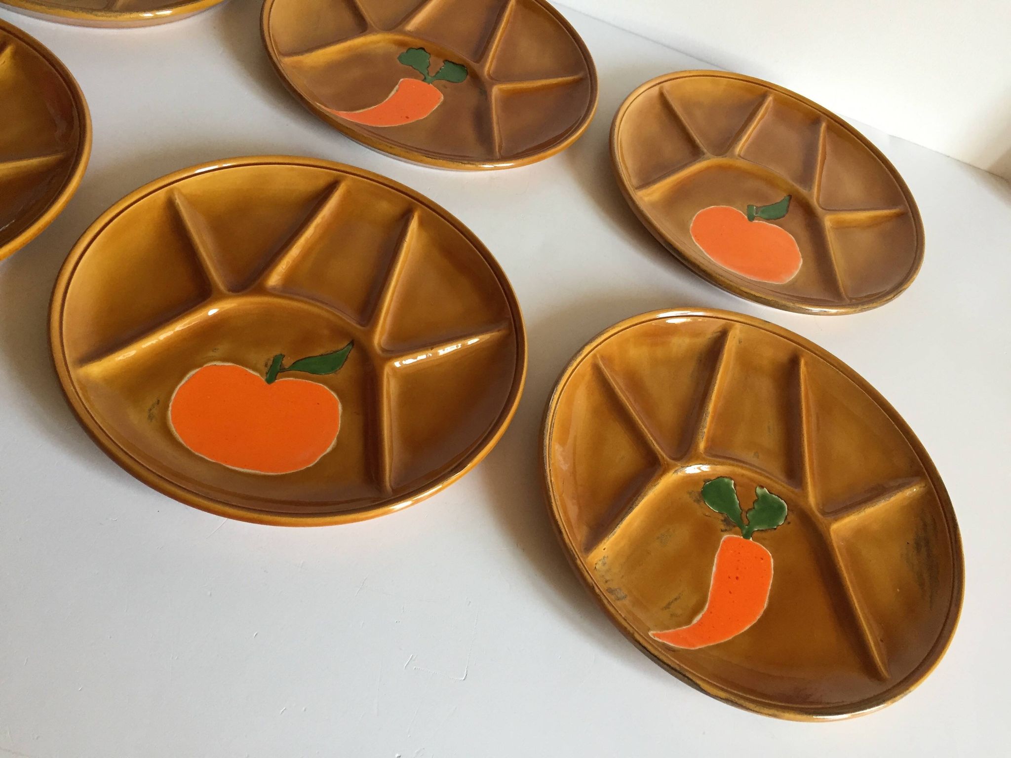 6 assiettes compartimentées vintage