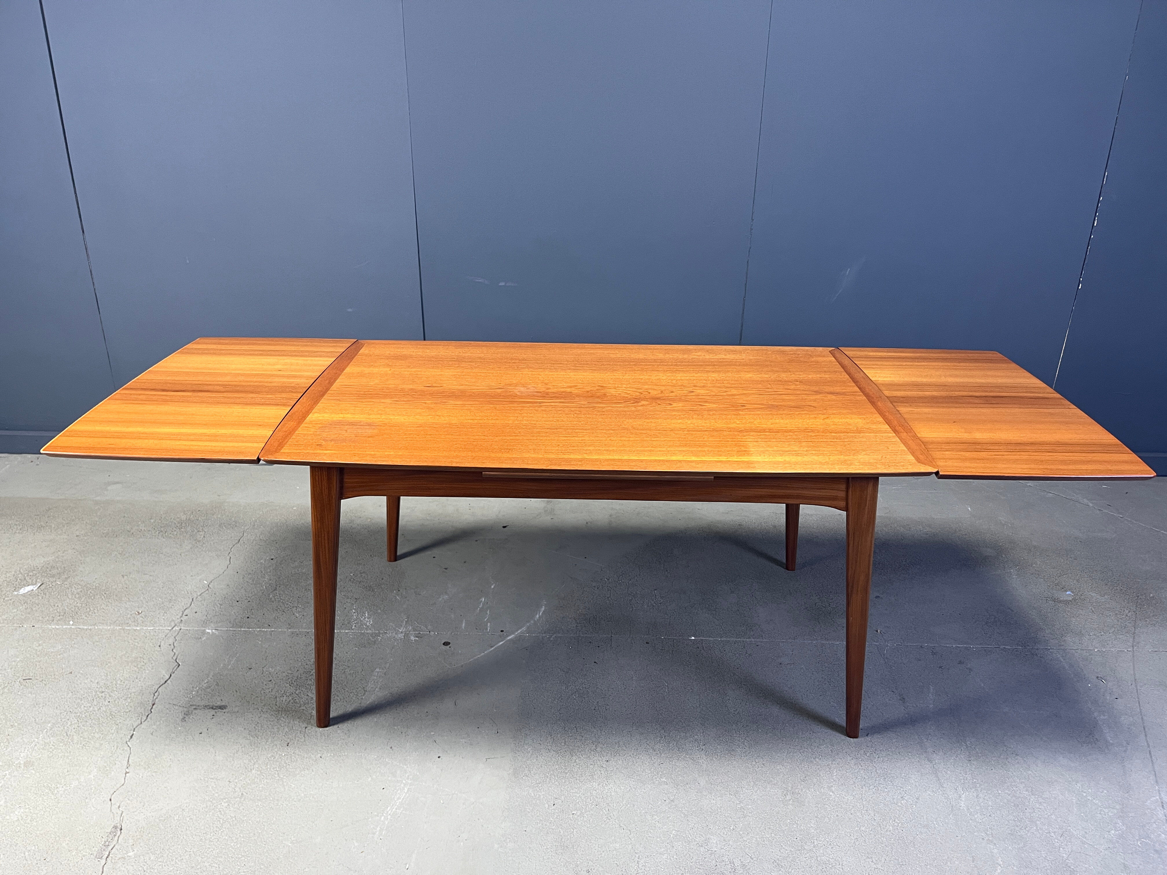 Mid-century dining set by Louis van Teeffelen for Wébé, 1960s