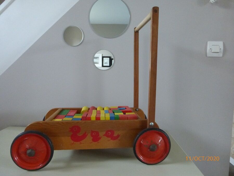 Chariot en bois