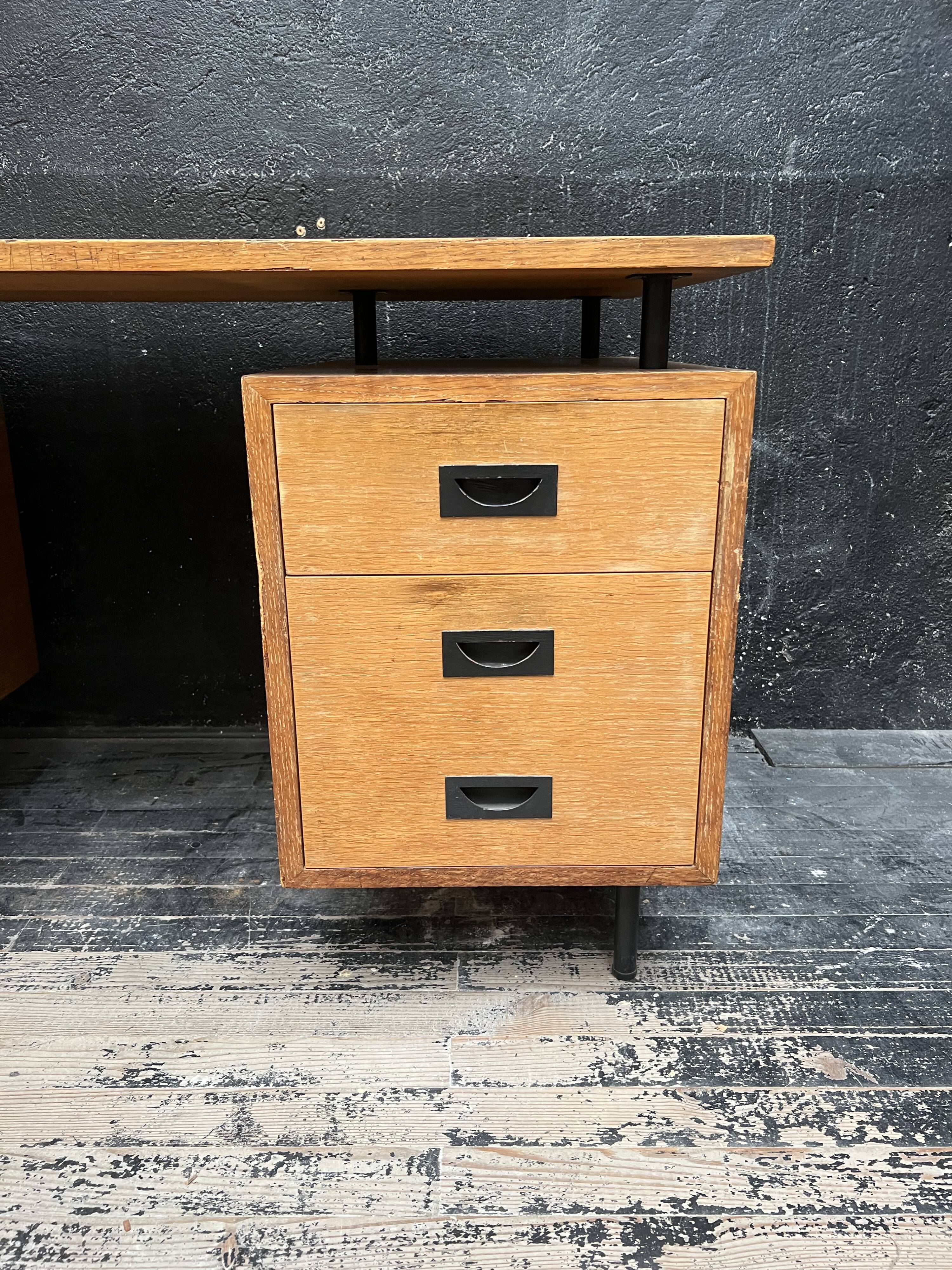 Design office 1950 .