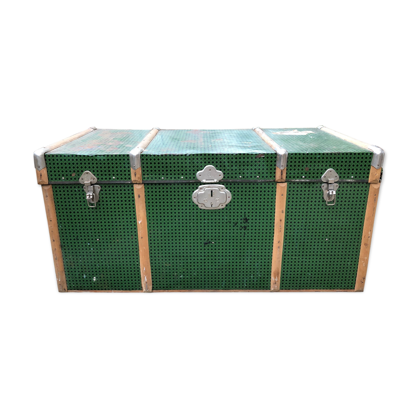 Wooden trunk lined with metal