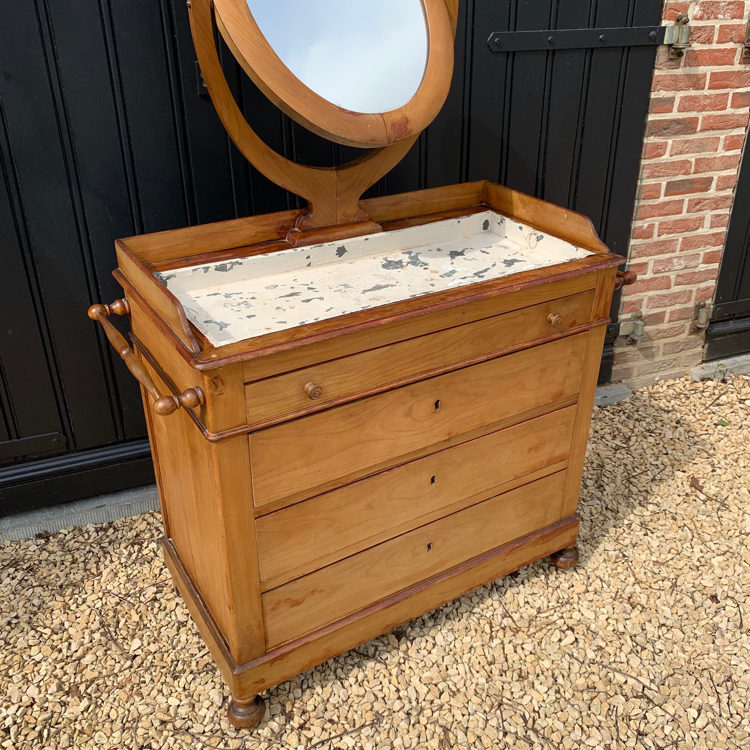 Louis-Philippe walnut vanity unit