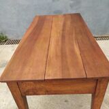 Farm table