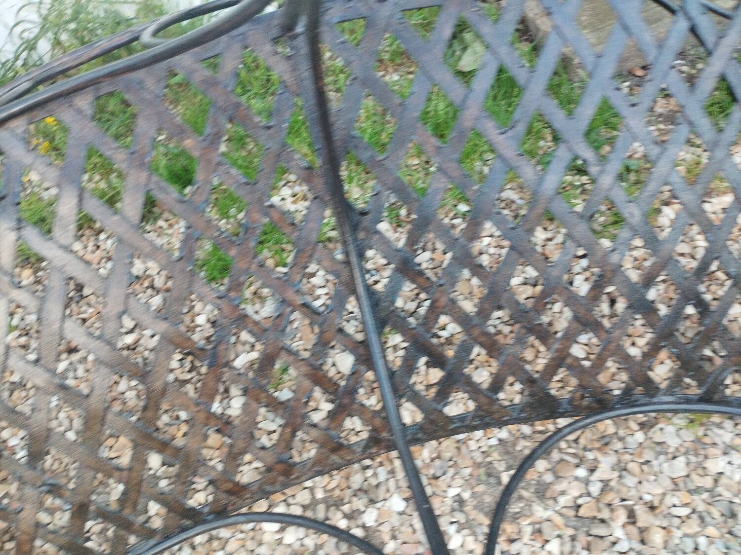 Banc de jardin en fer ancien