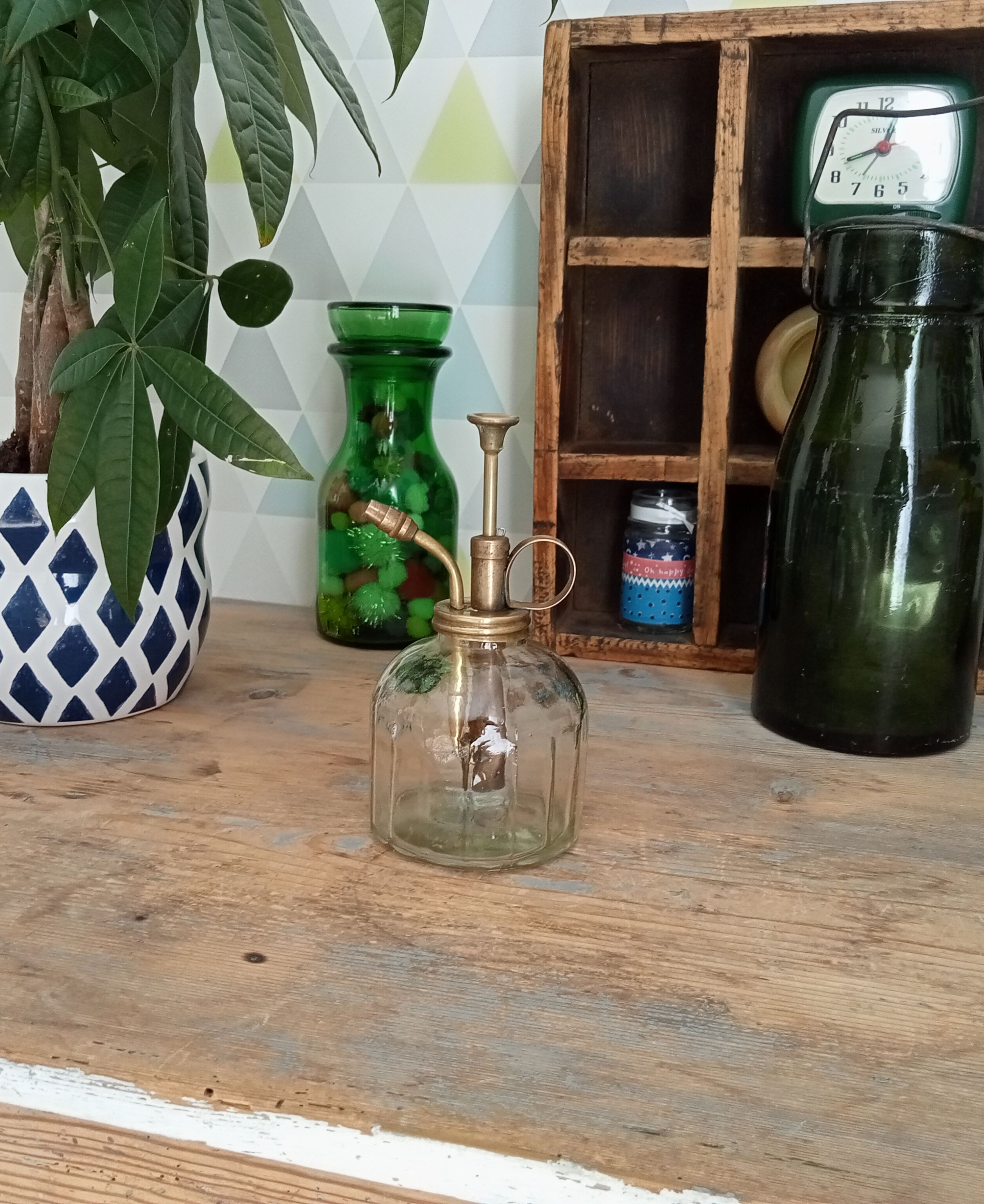 Vintage 70s plant vaporizer