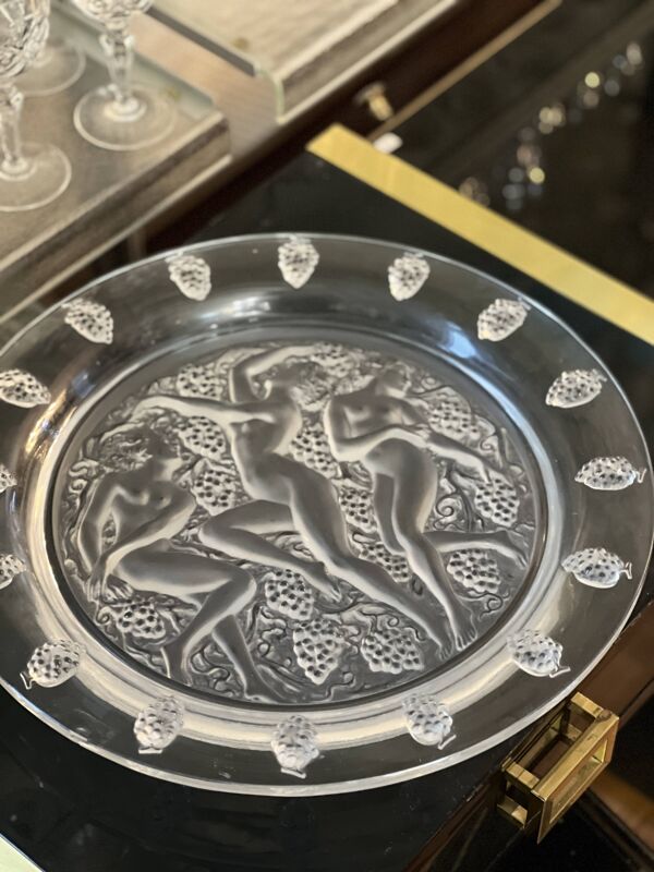 Plat en verre Lalique