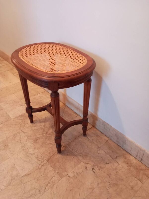 Tabouret canné bois