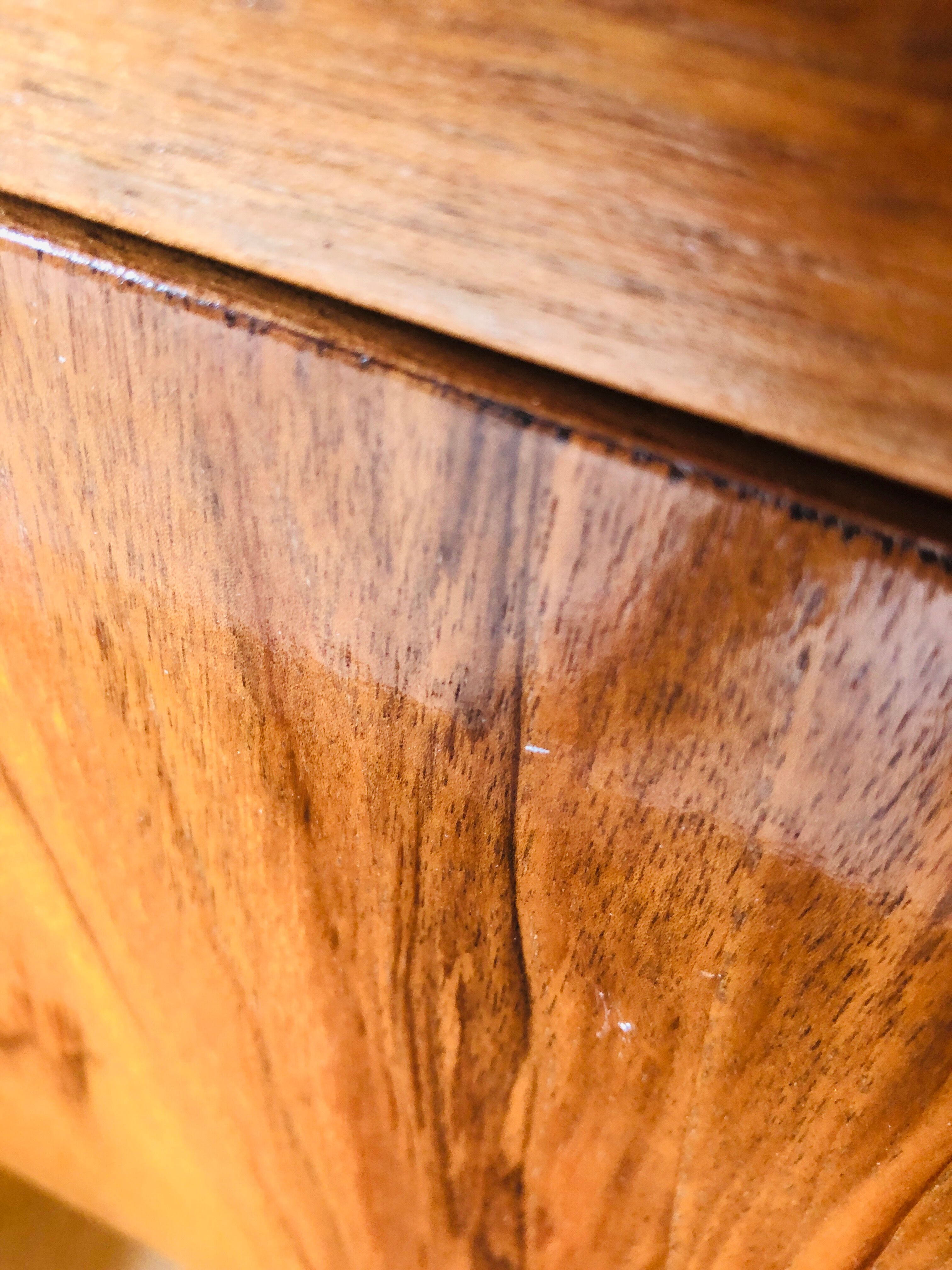 Art Deco chest of drawers in flambé walnut veneer circa 30's/ 40's