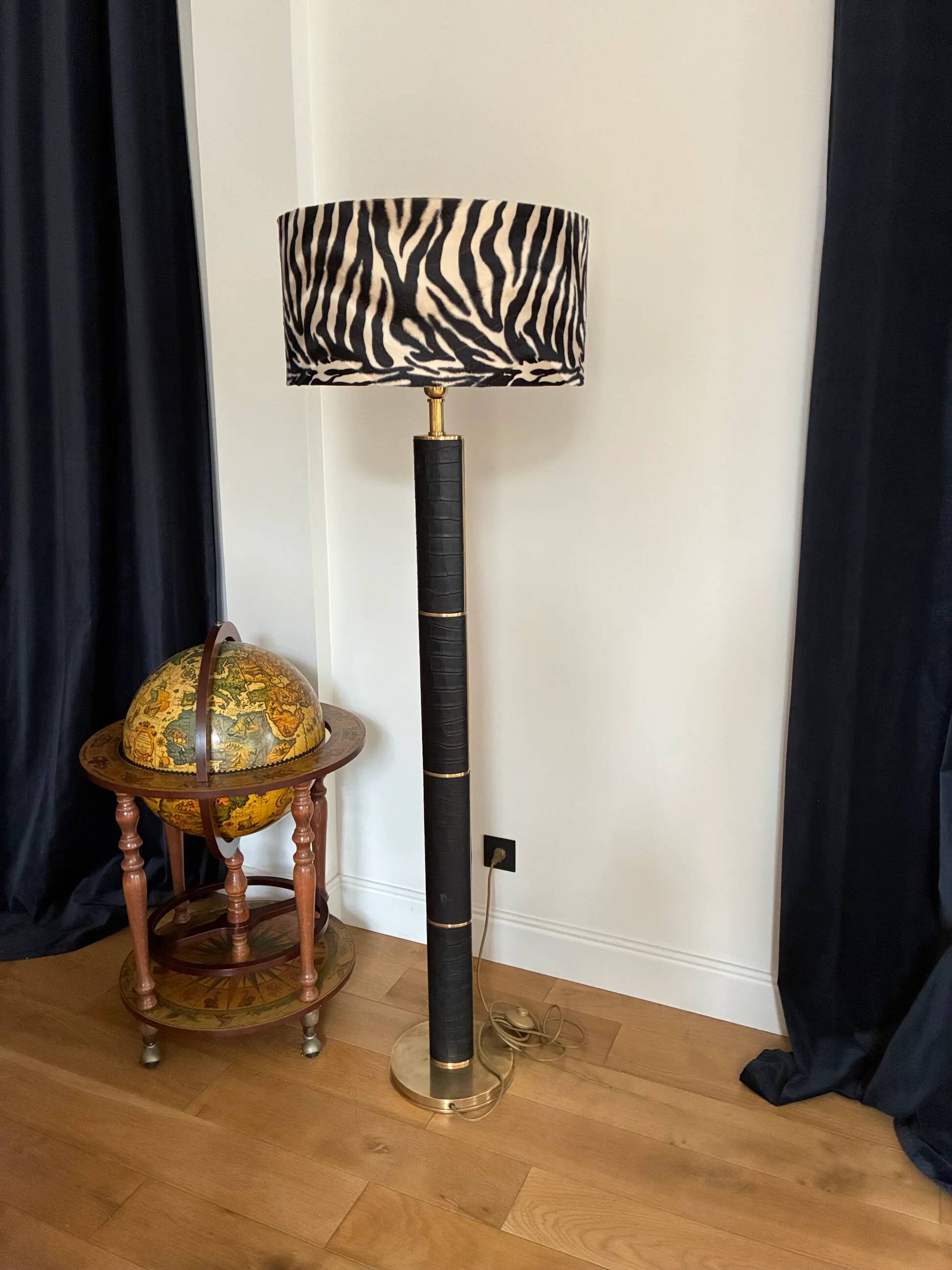 Large Ralph Lauren floor lamp in leather and brass