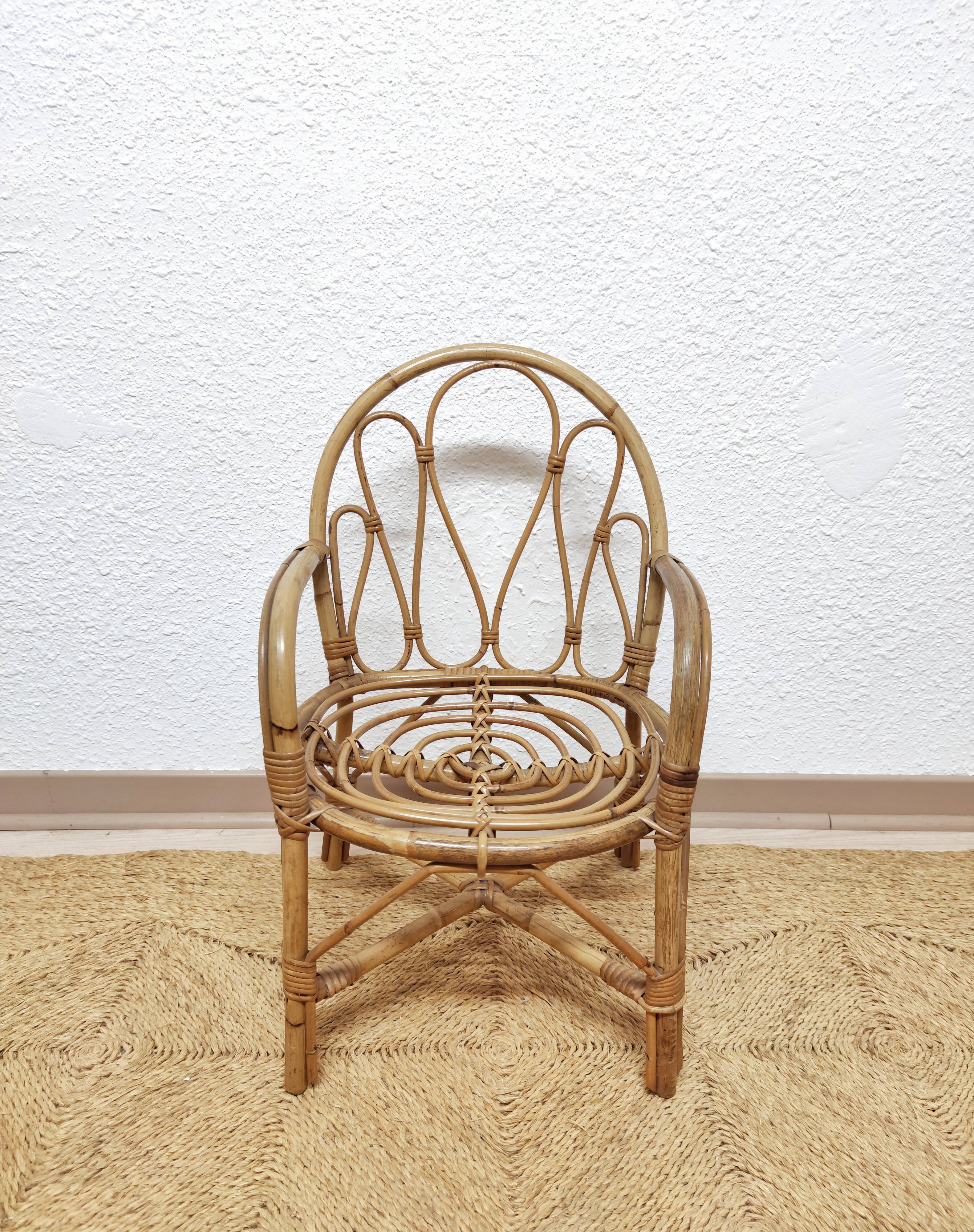 Child chair in rattan