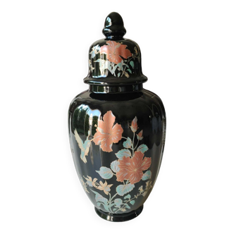 Vase avec couvercle. potiche asiatique décorative à ondulations. motifs floraux/oiseau exotique. décor exclusiv, made in italy. haut 30 cm